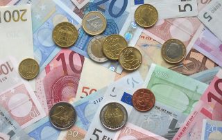 11357-euro-coins-and-banknotes-pv